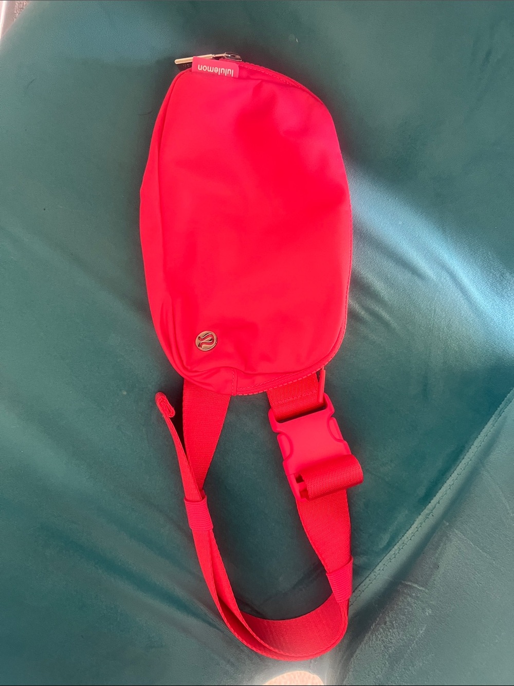 lululemon everyday belt bag lipgloss pink